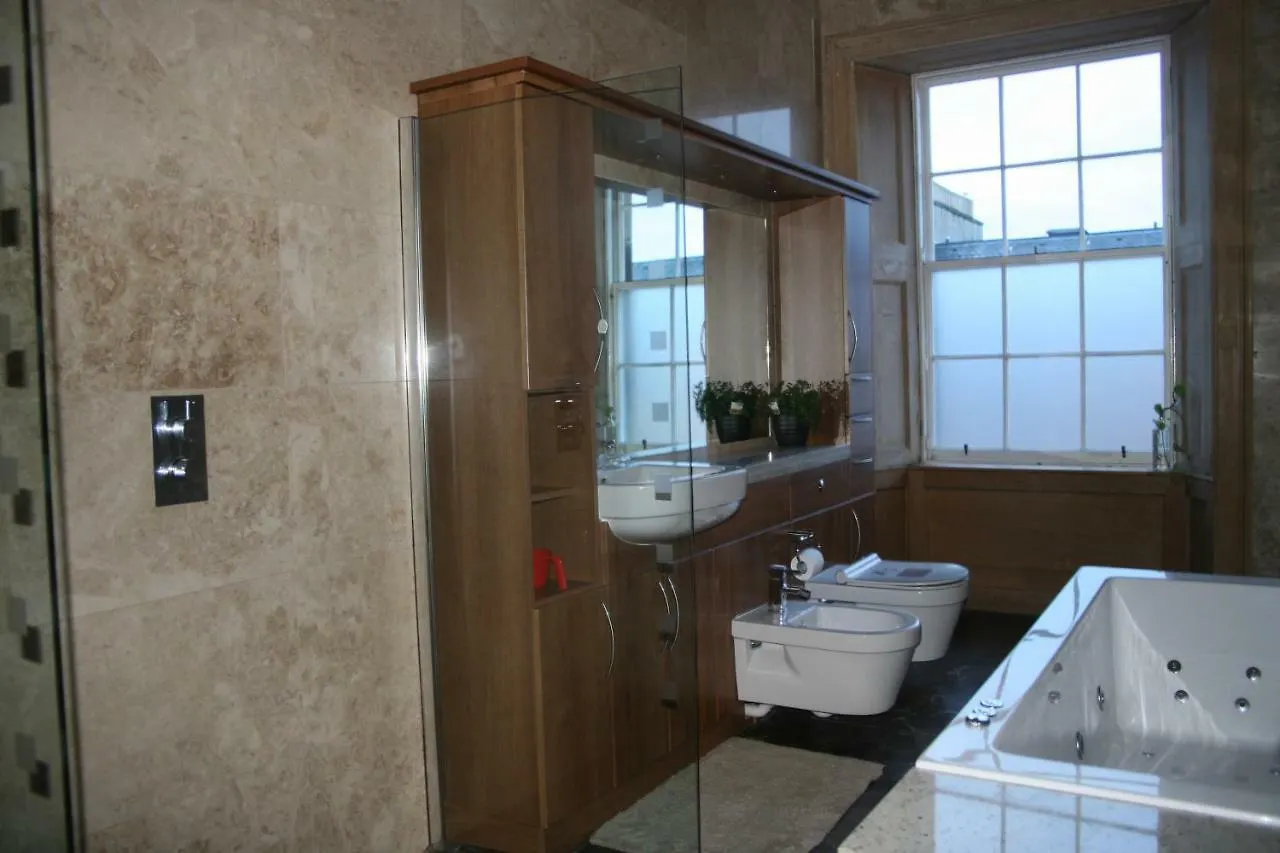 Hopetoun Grande Georgian Apartment EDI 0*,  Velká Británie